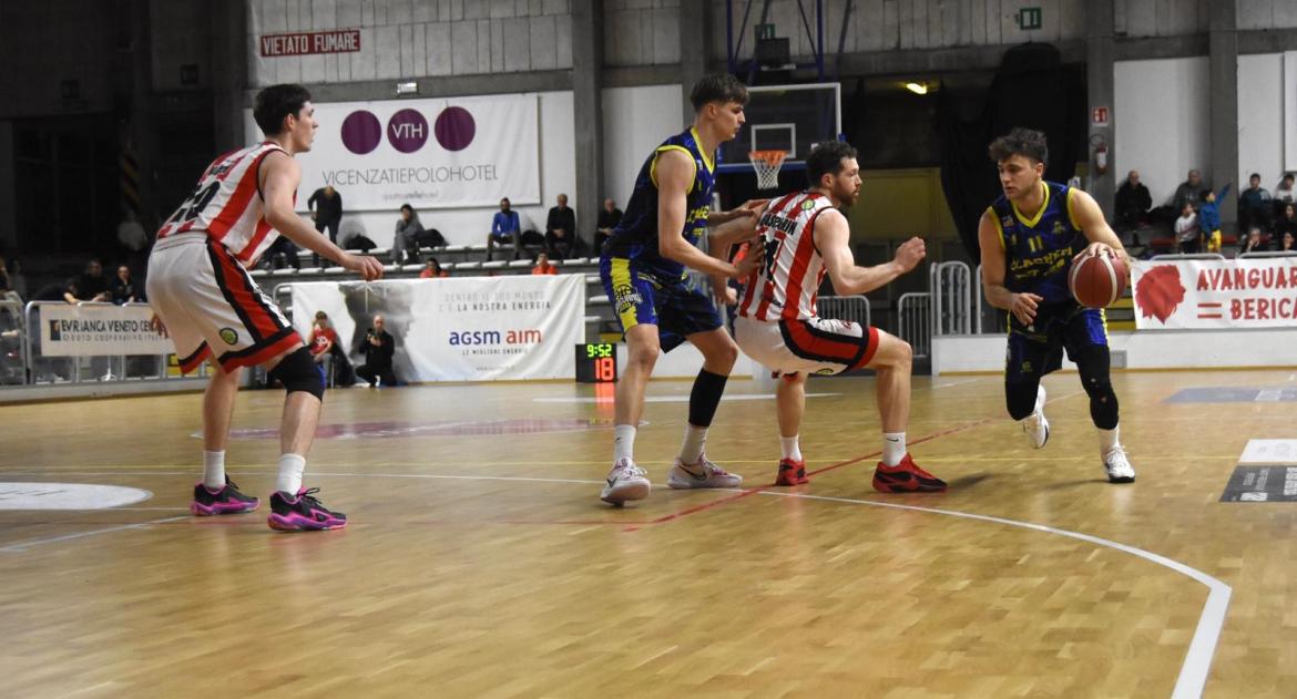 Basket, serie B, la Elachem Vigevano pi&ugrave; forte di tutto: a Vicenza si impone d'autorit&agrave; (59-79)