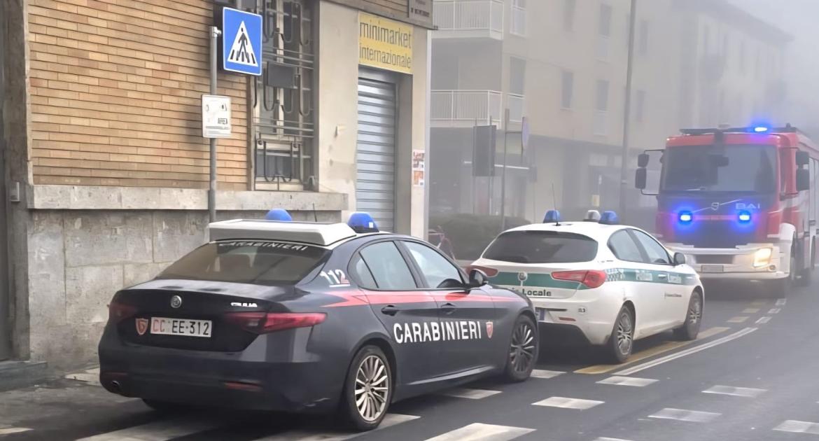 Vigevano, condomini di via Biffignandi esasperati per l'atteggiamento di un inquilino: &laquo;Intervengano le autorit&agrave; competenti&raquo;
