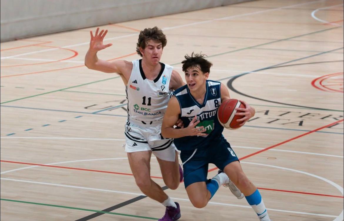 Basket, sulle orme del padre: la storia di Niccol&ograve; Bommarito 