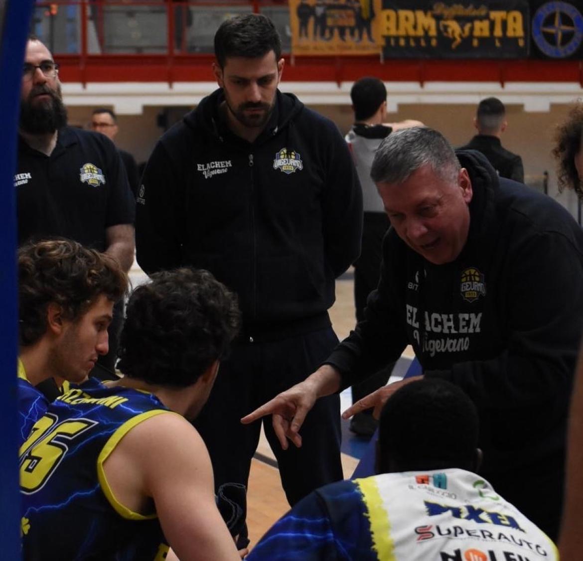 Basket, serie B, la soddisfazione di coach Salieri: &laquo;Complimenti ai ragazzi, hanno giocato la migliore partita dell'anno&raquo;