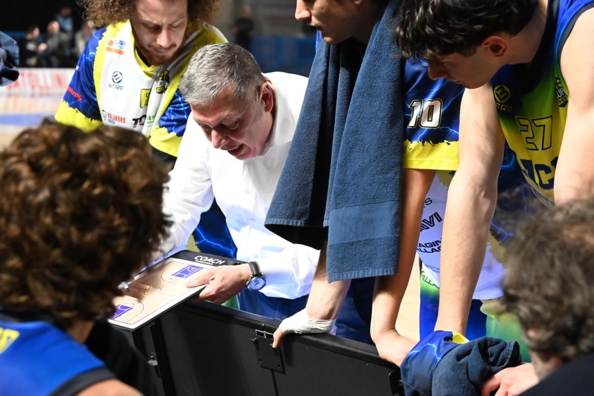 Basket, serie B, coach Stefano Salieri: &laquo;Complimenti ai ragazzi, ma non dobbiamo smettere di migliorare&raquo;