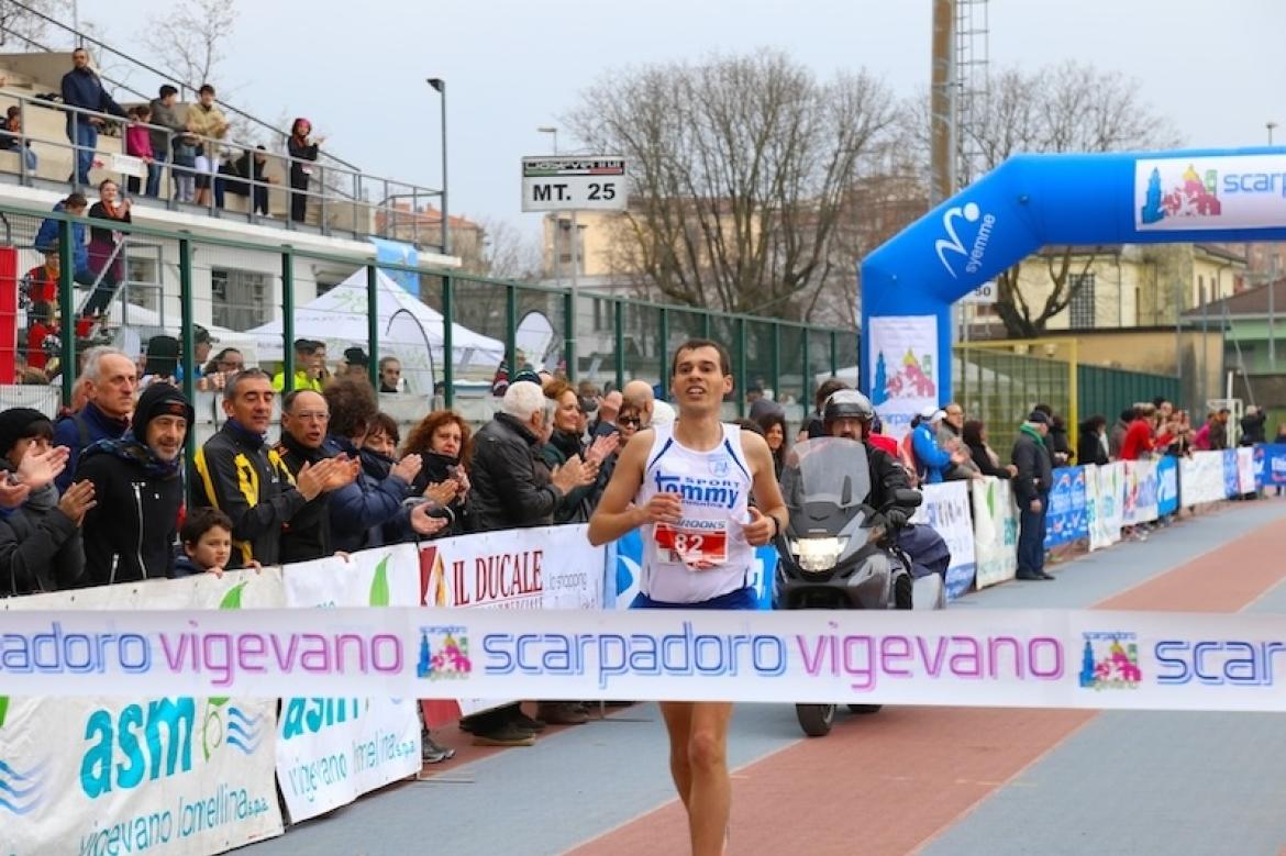 Scarpadoro sold out: domenica Vigevano capitale del running