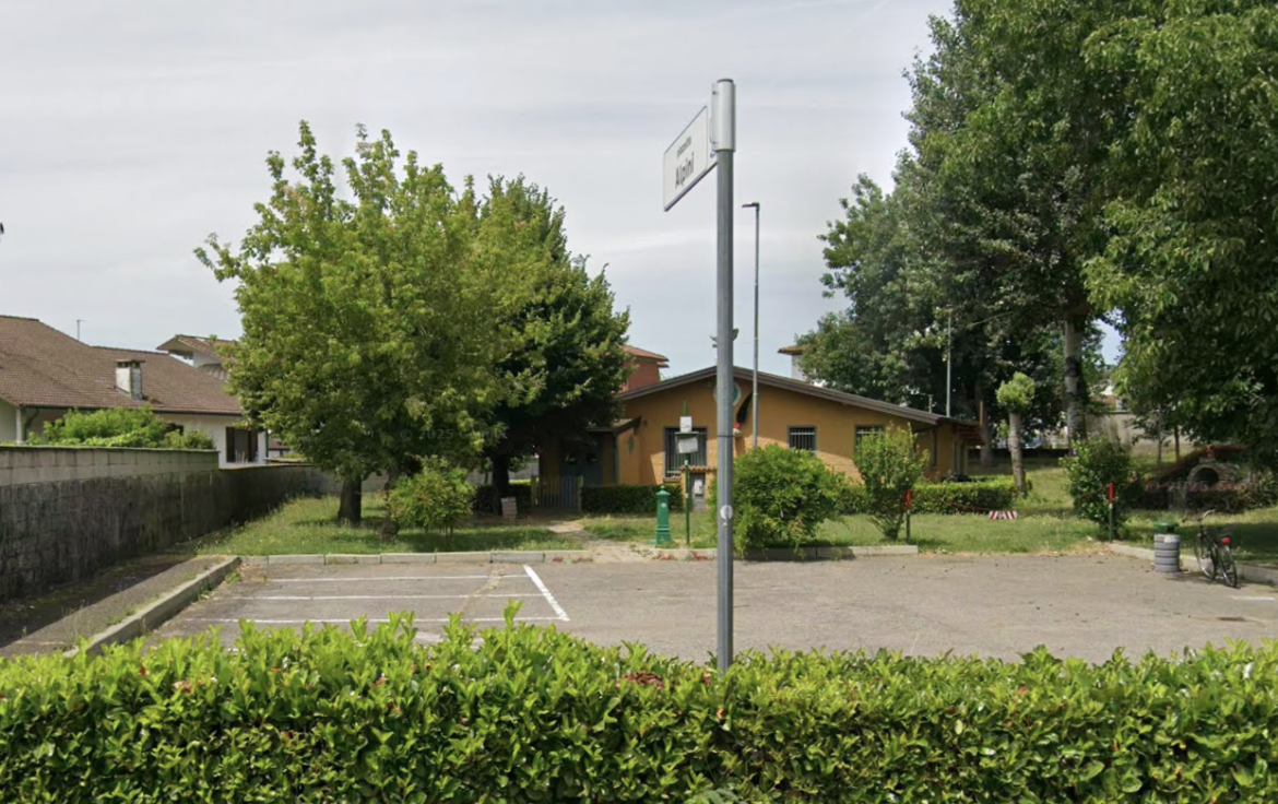Rubano il cappello di rame dalla statua dell'alpino di Gropello Cairoli