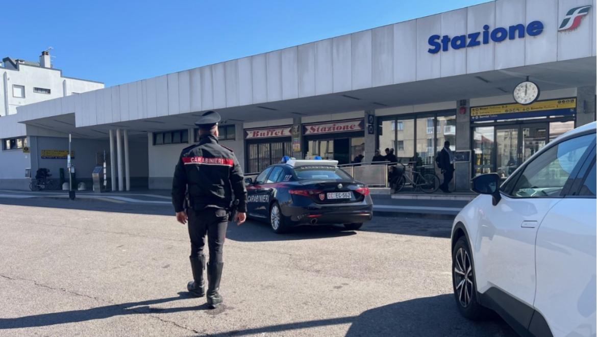 Vigevano, arrestato in stazione: deve scontare oltre due anni per reati contro il patrimonio
