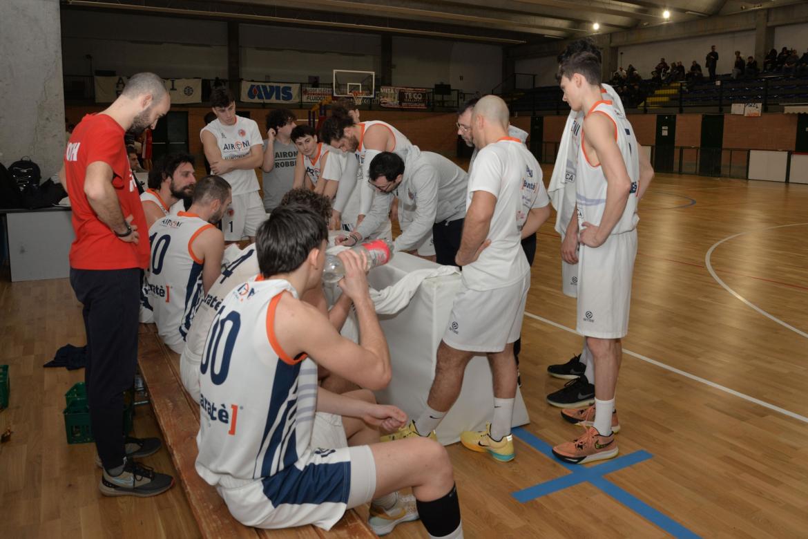Basket, Serie C: Robbio ai play-out. Ma a Basiglio si va per vincere 
