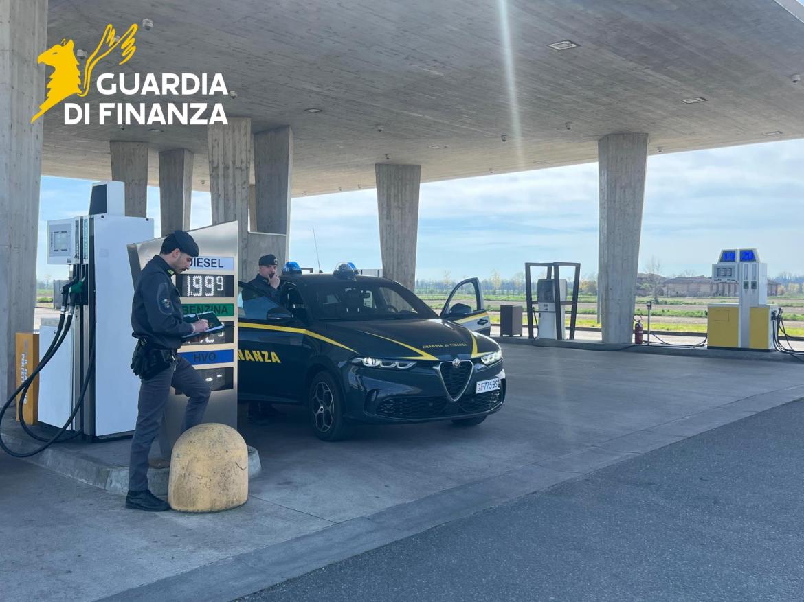 Prezzi dei carburanti: riscontrate irregolarit&agrave; in 7 distributori (5 in Lomellina)