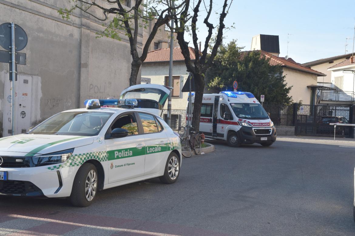 Vigevano: ciclista investita in viale della Libert&agrave;