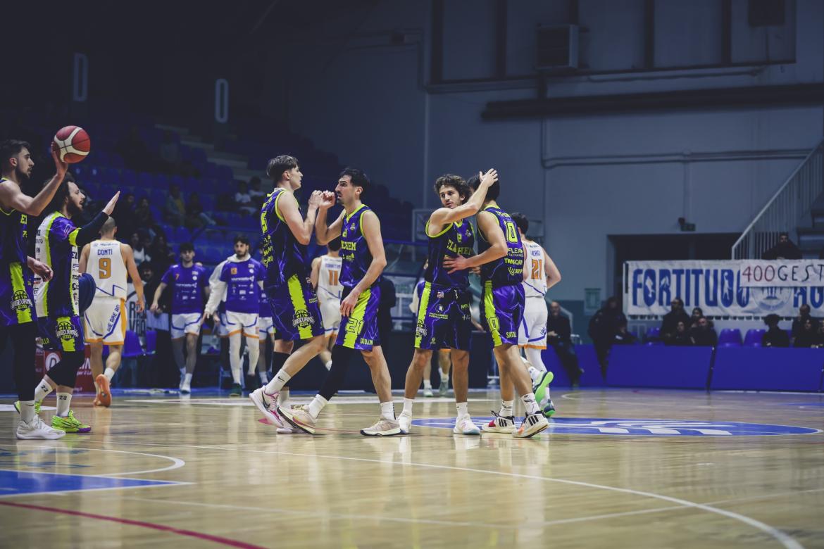 Basket, serie B, adesso &egrave; ufficiale: la Elachem Vigevano &egrave; matematicamente prima