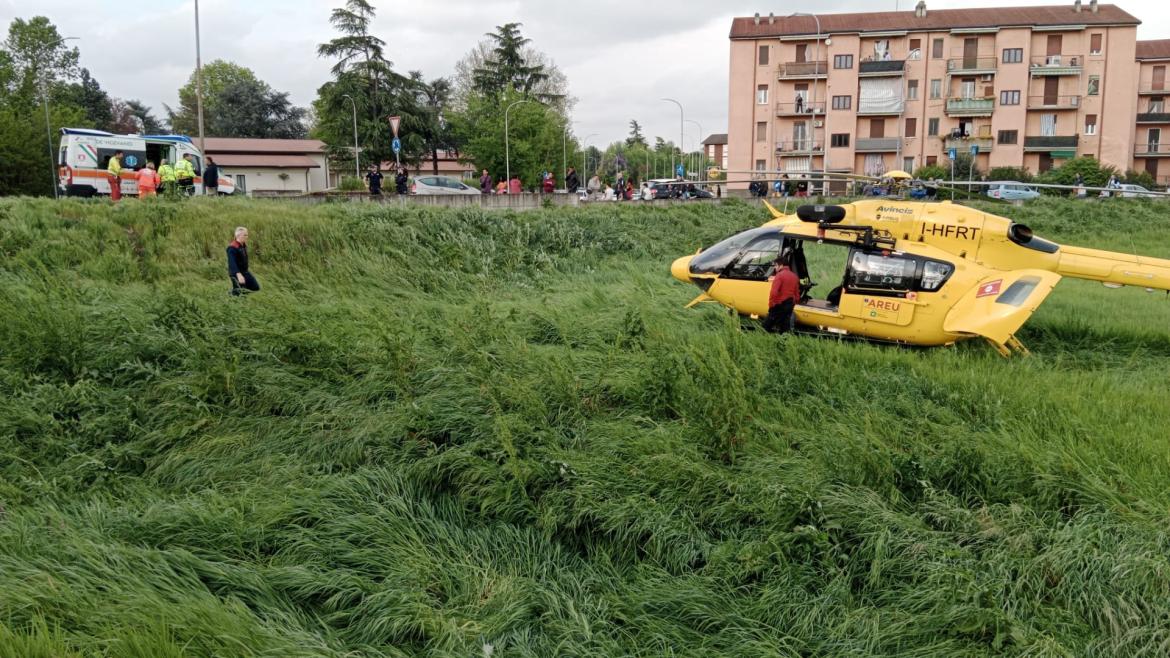 Vigevano: cade dello motorino e viene travolta da un&rsquo;auto. Gravissima 31enne
