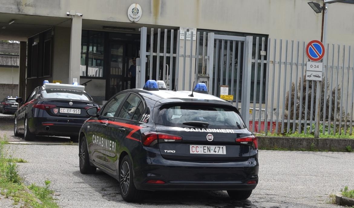 Vigevano, picchia a sangue la compagna fino a romperle la mandibola: arrestato 19enne