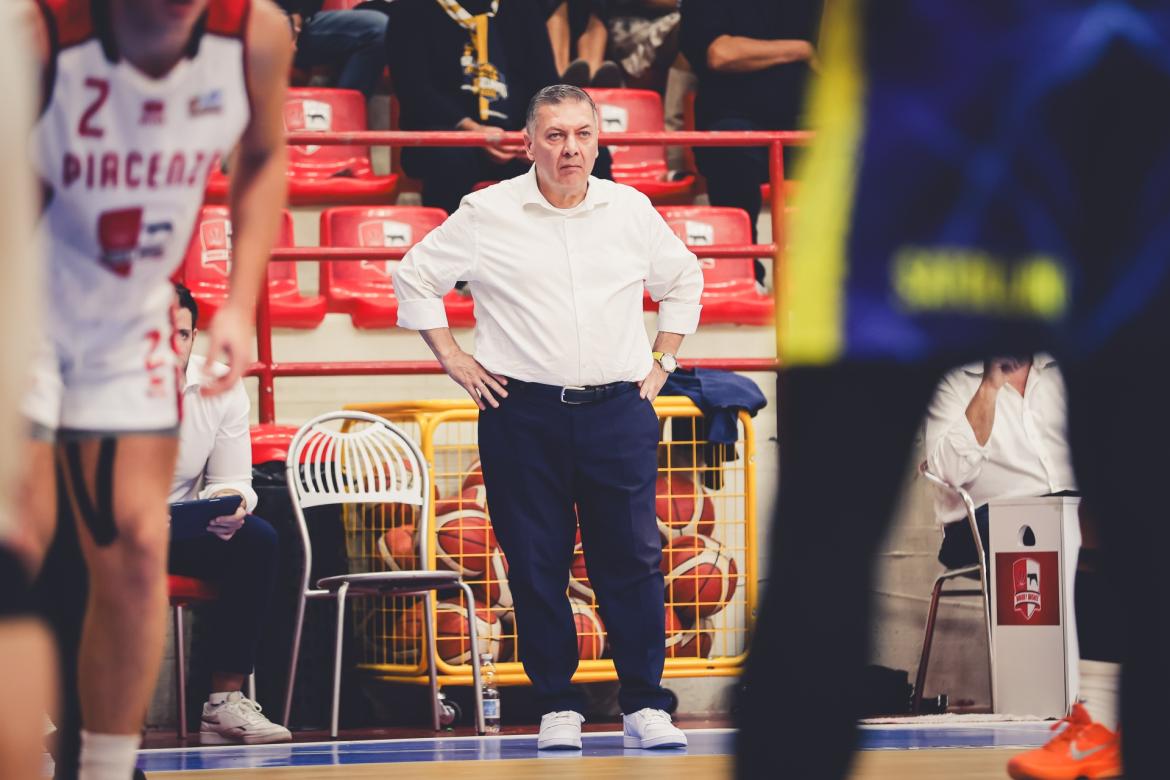 Basket, serie B, domenica la Elachem Vigevano va a Treviglio. Coach Salieri: &laquo;Servir&agrave; essere duri e giocare con grande attenzione&raquo;