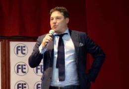 Matteo Grossi lascia Azione: «Con l'accordo con il Pd Calenda ha abbandonato il centro liberale»
