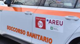 Fa manovra con il muletto e investe un collega