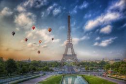 In mongolfiera su Parigi, il tour più romantico