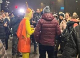 Capotreno aggredita ad Abbiategrasso. Mattinata nera sulla linea Mortara-Milano