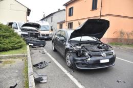 Incidente ad Albonese: auto e furgone si scontrano