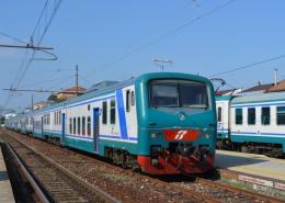 Incidente a un passaggio a livello: disagi alla circolazione ferroviaria sulla linea Milano-Mortara