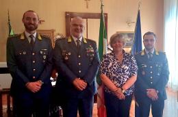 I nuovi ufficiali della Guardia di finanza ricevuti in Prefettura a Pavia 
