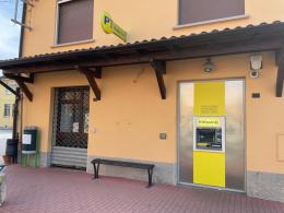 Pistola in mano, assaltano l’ufficio postale di Castello d’Agogna: arrestato uno dei rapinatori. Bottino da 40mila euro