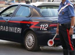 Vigevano, si avvicina per chiedere indicazioni poi le strappa il braccialetto