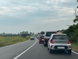 Asfaltature sulla 494 tra Vigevano e Abbiategrasso. Lunghe code sulla statale