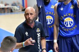 Basket, serie A2, coach Lorenzo Pansa: «C'è ancora distanza tra noi e le altre squadre della categoria»