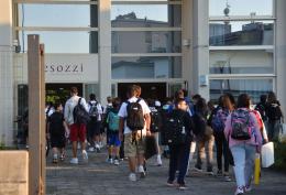 Lezioni al via con decine di cattedre scoperte