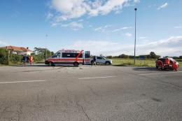 Mede, scontro tra due auto: due persone finiscono in ospedale