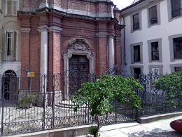 Canzoni pop, gospel e rock sul sagrato della chiesa