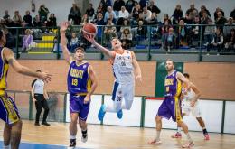 Basket, serie C: anche a Venegono gli Aironi mancano il finale (84-81)