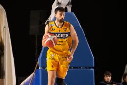 Basket, serie A2, per la Elachem Vigevano c'è Nardò. Il capitano Pippo Rossi: «Dobbiamo vincere per noi e per i nostri sostenitori»