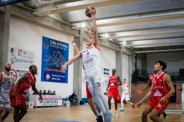 Basket, serie C: Robbio di più non poteva contro  i "giganti" dell'Academy Varese (74-83)