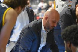 Basket, serie A2, coach Pansa: «Dispiaciuto per il risultato ma se restiamo mentalmente nella partita fino alla fine, possiamo giocarcela sempre»
