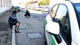 Vigevano, investe ciclista in corso Pavia e scappa: si cerca il “pirata”