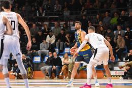 Basket, serie A2, domani la sfida con la capolista Rimini. Il capitano Pippo Rossi: «Proveremo a metterli in difficoltà e vedremo cosa succederà»