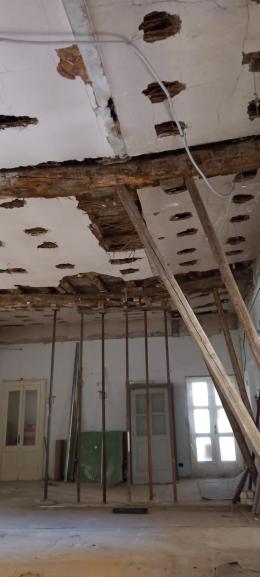 Finalmente appaltati i lavori al tetto di palazzo del Moro
