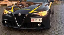 Società “cartiere”: la Guardia di finanza sequestra oltre 16 milioni di euro a otto imprenditori. L’attività partita da una precedente indagine sul caporalato nel settore calzaturiero a Vigevano
