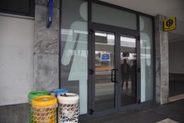 Bagni della stazione ferroviaria di Vigevano ancora chiusi, da un mese, per un guasto
