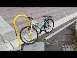 Vigevano, bici in sosta selvaggia nella zona della stazione ferroviaria: IL VIDEO
