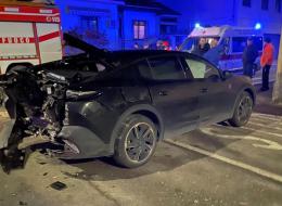 Scontro in via Cadorna a Mortara. Danni ingenti alle auto