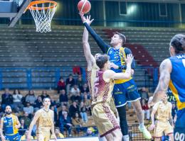 Basket, serie A2: per Andrew Smith solo una distorsione di primo grado