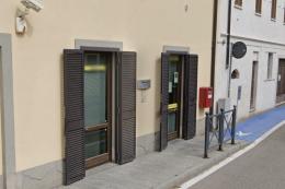 Ufficio postale di Olevano, cliente aggressivo. Ferito il direttore