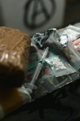 Droga: un convegno sulla prevenzione per giovani e famiglie