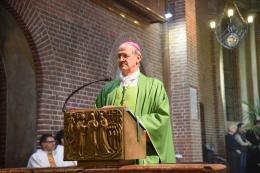 Caso Maddalene, la Diocesi si schiera con il Vescovo: vittima di violenza mediatica e aspre aggressioni sui social