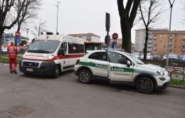 Vigevano: ciclista urtato in viale Mazzini