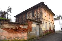 Garlasco, le ex scuole della frazione sono da demolire