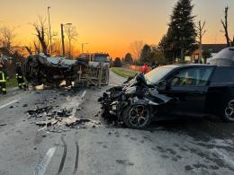 Incidente a Palestro: si ribalta camion dei rifiuti, strada statale chiusa