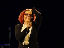 Un'artista per tre grandi donne, tra musica e teatro
