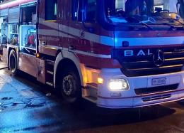 Incendio in un negozio a Voghera: quattro intossicati