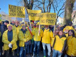 Cibi di laboratorio: Agricoltori in piazza per difendere la salute di tutti